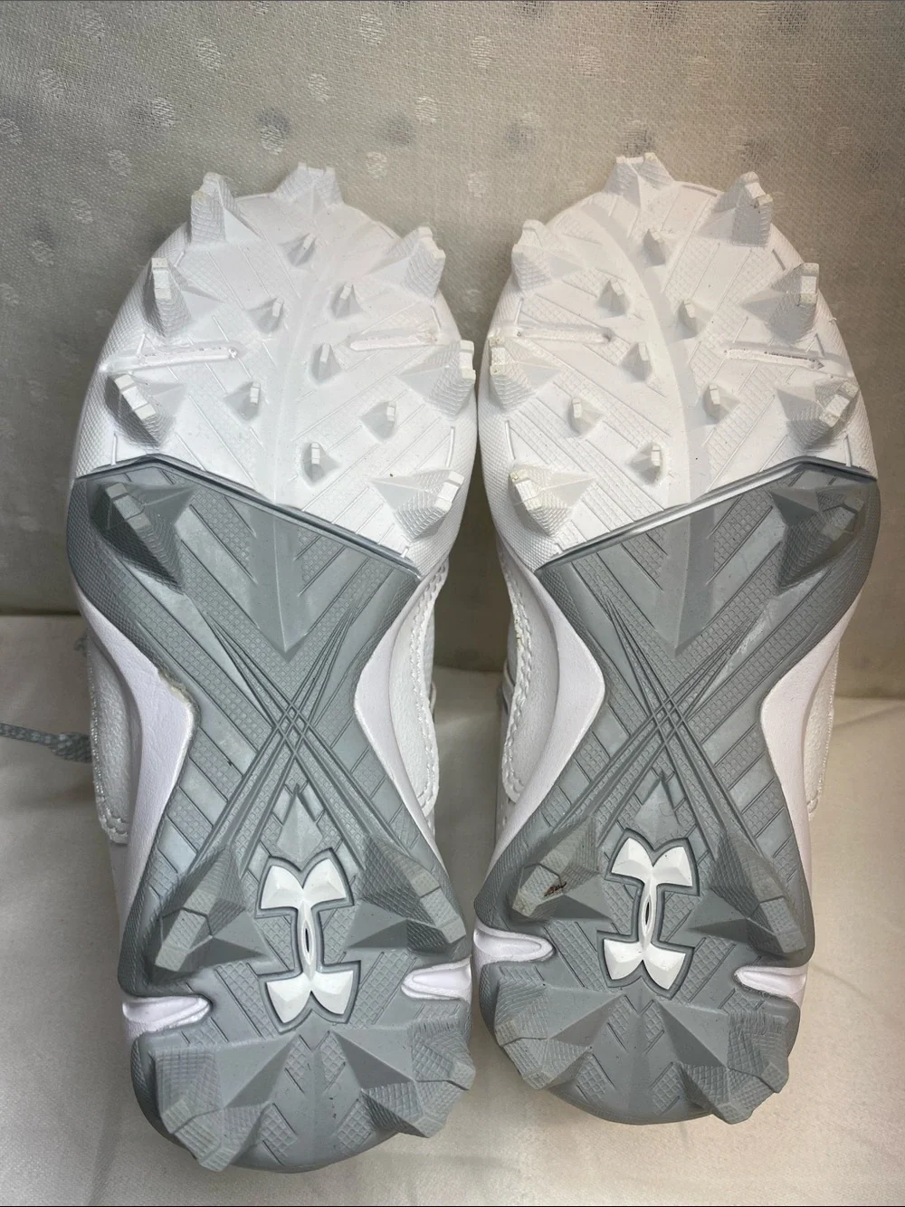 Under Armour Kids Glyde Softball Cleats Size 10K White